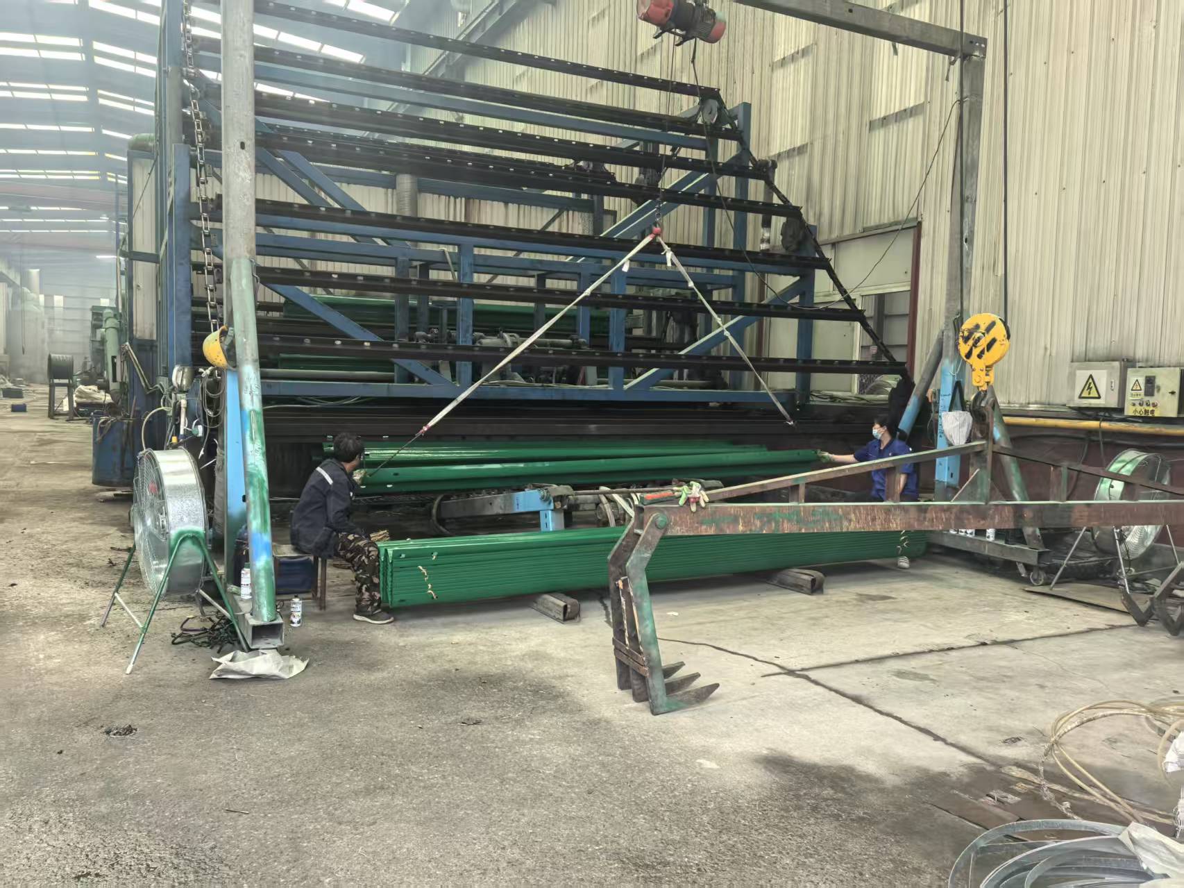 十堰市三波波形护栏环氧锌基波形护栏 - 哪里好